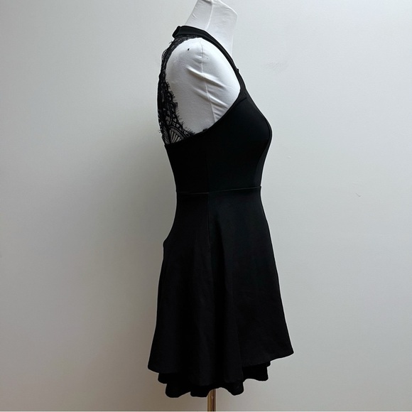 Lulu’s Halter Open Back Lace Trim Little Black Skater Dress Small - Picture 4 of 8